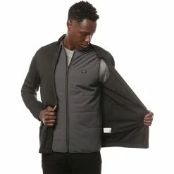 TravisMathew Raditude Mens 3-in-1 Golf Jacket -Bats Elegant store 22684 BLACK0BLK 2 96880a66 dd84 4318 a3e8 c38a546684aa